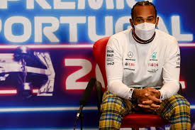Последние твиты от lewis hamilton (@lewishamilton). Lewis Hamilton Verplappert Sich Plane Nachstes Jahr Hier Zu Sein