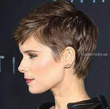 Aber nicht nur die haarstruktur ist wichtig für die richtige wahl der diese kurzhaarfrisur ist etwas für selbstbewusste frauen oder die, die es werden wollen. Die 260 Besten Ideen Zu Kurze Braune Haare In 2021 Haarschnitt Kurz Kurzhaarfrisuren Kurzhaarschnitte