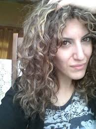 Visualizza altre idee su ragazza riccia, capelli, capelli ricci. Ragazze Coi Capelli Ricci Startseite Facebook
