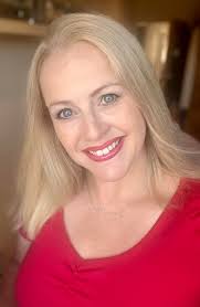 Free Gently Used Makeup for High School Girls in Need