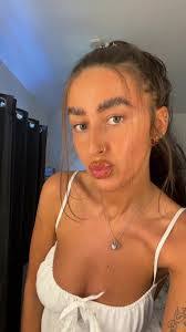 Alysia Bennett's Instagram, Twitter & Facebook