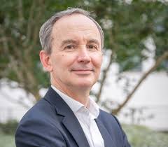 🟩Les baisses de tarif des réassureurs sont-elles une surprise ? ⬜️Oui et  non, répond notre directeur réassurance, Pierre Lacoste. Elles s'expliquent  et peuvent être relativisées. Un papier de @Geraldinedauver dans  l'@argusassurance 👉https://t.co ...