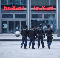 Wäre deutschland ein säkulares land, wir könnten den lockdown starten, wann die wissenschaft es für richtig hält, nämlich jetzt und gleichzeitig die kommende religiöse festivität zur innerlichen. Corona Uns Droht Ein Mega Lockdown Auf Basis Unbrauchbarer Zahlen Welt
