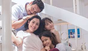 Video essay film dua garis biru (2019) bahasa indonesia. Dua Garis Biru Oh So Relatable Gracemelia Com Parenting Blogger Indonesia