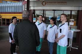 Das klinikum oberberg besteht aus mehreren kliniken im bergischen land. Verwaiste Schulen Und Einlasskontrollen Im Krankenhaus Oberberg Aktuell