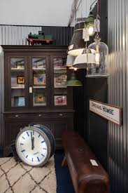 Lucky is the man who has a man cave that has its own bathroom attached to it. Elements To Make Your Man Cave Decor More Stylish And Fun