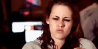 Il y a une salle ouverte au public lors de ce festival (j'ai lu ça sur le site officiel), mais les places sont limités et payantes! Kristen Stewart Welcome To The Rileys Gif Find On Gifer