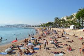 Plageprivee.com vous guide pour choisir votre plage privée à cannes dans les alpes maritimes (06) : Strand Croisette Est Plage Cannes Alpes Maritimes Provence Alpes Cote D Azur