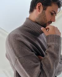 By Aylin Koenig OUTLET