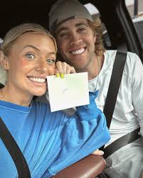 Envelope secured🫡 We waited until 20 weeks to find out the gender with  Sunny and wanted to do the same thing this time around! We realized we'd be  in Hawaii at the
