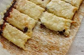 Pulite il cavolfiore dalle foglie e dal torsolo, dividetelo a cimette e lavatelo bene. Focaccia Di Cavolfiore Tempo Di Cottura Ricetta Idee Alimentari Pane Di Cavolfiore Cavolfiore