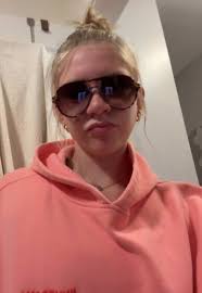 flimsy.flamingo (@flimsy.flamingo)