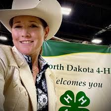 Clinton Starnes's Instagram, Twitter & Facebook