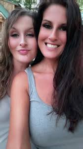 Shannon Nichll Roberts