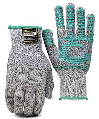 The 10 Best Cut Resistant Gloves For Safer Slicing And