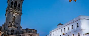 Bekijk 32 reizigersbeoordelingen, 14 onthullende foto's en goede aanbiedingen voor hotel restaurante el lago, gewaardeerd als nr.17 van 24 b&b's/pensions in arcos de la frontera en geclassificeerd als 3,5 van 5 bij tripadvisor. Parador De Arcos De La Frontera Paradores De Turismo