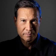 Long Haul: Hunting the Highway Serial Killers: Figliuzzi, Frank:  9780063265158: Amazon.com: Books