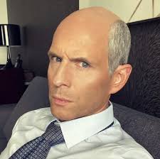 Episode idea: Dennis turns into Frank : r/IASIP