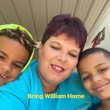 I know someone who desperately needs a car, she's a single mom of 2 and her  car broke down is there any places that help single moms get car or cheap  her