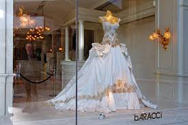 Baracci S Beautiful Wedding Dress On Rodeo Drive Los Angeles By Romainds Via Flickr Wedding Dresses Beautiful Wedding Dresses Bridal Wedding Dresses