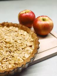 Disposez les pommes épluchées et coupées en gros quartiers dans le fond de la tarte, recouvrez avec la crème d'amande et parsemez d'amandes effilées, enfin, enfournez 45 min à 180°c. Recette Tarte Aux Pommes Honeycrunch Miel Et Amandes Honeycrunch
