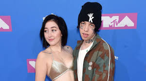 While billy ray, miley and her younger sister noah might be the most familiar names in the family tree, you might be surprised at how many family members you actually know. Miley Cyrus Sister Noah Is Selling Her Tears For Thousands Of Dollars While The Rest Of Us Toil In Obscurity Someecards Entertainment
