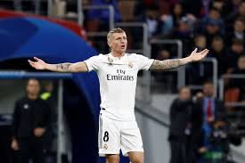 Toni kroos regresa al once tras cumplir sanción frente al getafe y con su vuelta se reúne de nuevo con casemiro y modric, el tridente casi inseparable del centro del campo del real madrid.desde. Toni Kroos Hints At Frustration With Real Madrid Tactics I M Not Casemiro Bleacher Report Latest News Videos And Highlights
