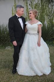 Filtran foto de la íntima boda de Bely; ¿no invitó a Beto?