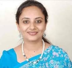 Amisha Sheth's Instagram, Twitter & Facebook