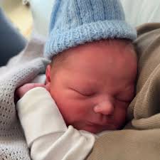 Cheers @shaunkcurran !! New socket housing,base plate and bushes saved the  little work horse,been abs hammered over the yrs, an £80 spend just saved  me £400.00! & @stuart.ennis.9 gets his refreshed,