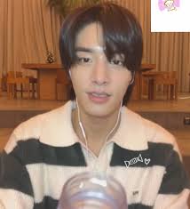 Jake said he currently have allergies 🥺 get well and drink plenty of  Vitamins Jaeyun 🥺