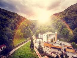 От лечебных минеральных источников курорта слэник. Hotel Perla Slanic Moldova Romania