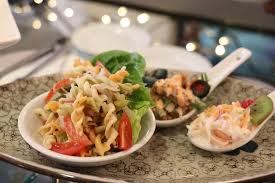 Boleh order set individu (bersama nasi) atau set keluarga (lauk sahaja). Buffet Makan Tengahari Di Club Lounge Grand Bluewave Hotel Shah Alam Memang Best Enchanted Life Begins