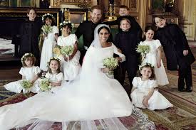 Live streaming coverage will happen right here at 6:30 am eastern on saturday may 19, 2018meghan markle and prince. See Meghan Markle S Givenchy Wedding Dress Hypebae