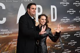 Apr 20, 2020 · statt mit frau und kindern feiert bernhard hoëcker beim deutschen fernsehpreis 2017 lieber mit seinen kollegen bastian pastewka, heidrun buchmaier und marlene lufen foto: You Have To Enable Javascript In Order To View This Gallery Star Trek Picard Deutschlandpremiere Am 17 01 2020 Im Zoo Palast Berlin Bastian Pastewka Heidrun Buchmaier Bericht Auf Http Www Sf Fantasy De Date 2020 01 17 19 28