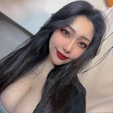 為了排版更新一下 反正就是一張自拍