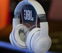 However, the jbl everest elite 700s are also wireless, and these bose headphones are not. Jbl Everest Elite 700 Ota Award Winning Sdk Features Deliver Meaningful Upgrades Throughout The Lifecycle Of The Product Harman