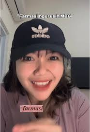 Naida Sintiani Farmasi Ahli Gizi