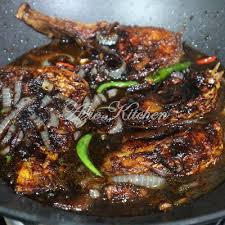 6 ons ikan kerapu 2 biji cabai merah besar 2 siung bawang daun 200 ml kaldu ayam ½ sendok teh garam ½. Masak Kicap Ikan Kerisi Yang Sedap