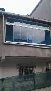 İnşaat firmaları ve bireysel ev sakinleri tarafından sıklıkla tercih edilen bir diğer cam tabii ki bu söylem, en iyi cam balkon sistemi için yüksek meblağlar ödemeniz gerektiği anlamına da gelmiyor. Katlanir Surgulu Cam Balkon Modelleri Ve Fiyatlari