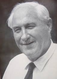 Jomo Kenyatta's Facing Mount Kenya and its Rival Ethnographies : The Kikuyu  (…)