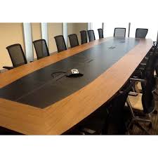 Avec le choix de tables de réunion epoxia, vous trouverez la vôtre, quelque soit vos critères: Table De Reunion Noyer Cuir