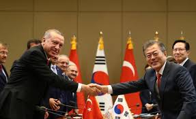 Jun 12, 2021 · hedefinde de türkiye'ye sempatiyle bakan güney kore var. Turkiye Ve Guney Kore Iliskileri Gelistirme Karari Aldi