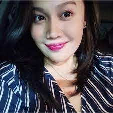 Nadia Decker's Instagram, Twitter & Facebook