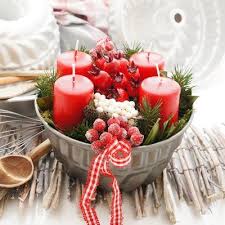 Adventskranz Im Landhausstil Rot Weisse Landhaus Deko Selber Machen O Deko Weihnachten Adventskranz Deko Selber Machen Adventskranz