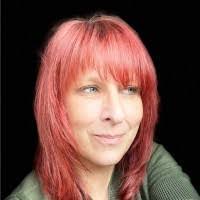 Lynne Watson's Instagram, Twitter & Facebook