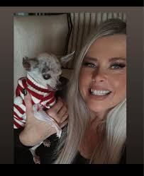 saturday scene in santa monica