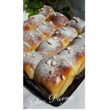 Bonjour Je Partage Avec Vous Mes Brioches Au Lben Sous Format Individuel Ou Dans Un Cadre Patissier بريوش بالببن Recette Ici Ht Food Breakfast French Toast