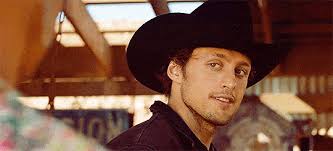 Roswell, New Mexico Review: Barely Breathing (Season 1 Episode 8)