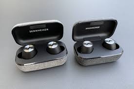 Sennheiser has achieved this by turning the metallic rings on the exterior surface of the buds into touch sensitive buttons. Sennheiser Momentum True Wireless 2 Im Test Computerbase